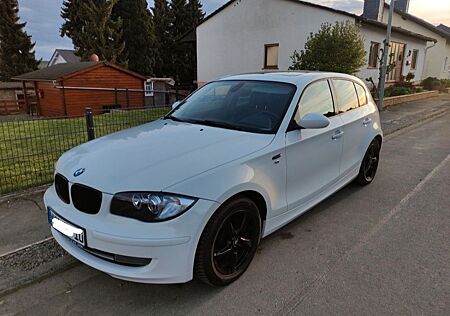 BMW 116i i weiß mit TÜV, Schiebedach, Klimaaut.