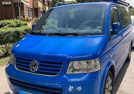 VW T5 Multivan Volkswagen /Motor bei 350T Km überholt