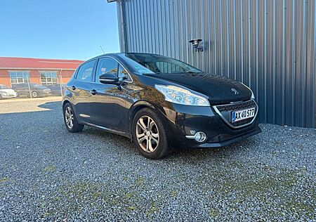 Peugeot 208 1.6 Allure e-HDi 92 STOP & START