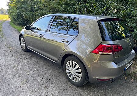 VW Golf Volkswagen 1.4 TSI BMT 92kW Highline Highline