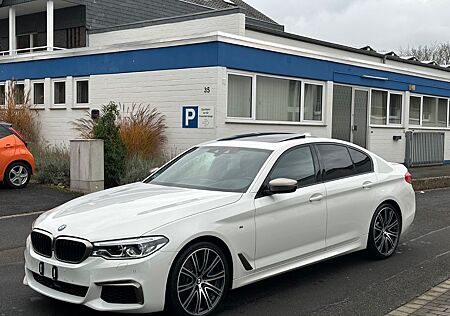 BMW M550 i xDrive,Leder,EGSD,Head-Up,HiFi