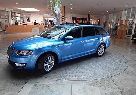 Skoda Octavia 1.8 DSG Joy Pano Standheiz Elektr.Heckkl