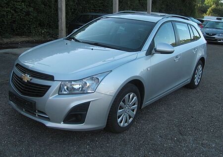 Chevrolet Cruze 1.6 SW LS Klima