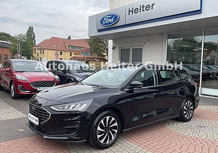 Ford Focus Turnier Titanium / SYNC 4 + Navi