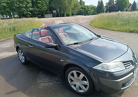Renault Megane Coupé-Cabriolet Dynamique 2.0 dCi Dyn...