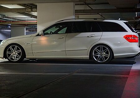 Mercedes-Benz E 350 CDI T BlueEFFICIENCY AVANTGARDE AMG Paket