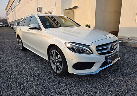 Mercedes-Benz C 250 BlueTec / d 4Matic-AMG-Line-Kamera 360-LED