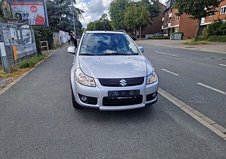 Suzuki SX4 Club Club 4x4,Sitzheizung,Navi,Alu