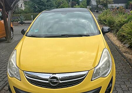 Opel Corsa D 1.2 Color Edition 85PS