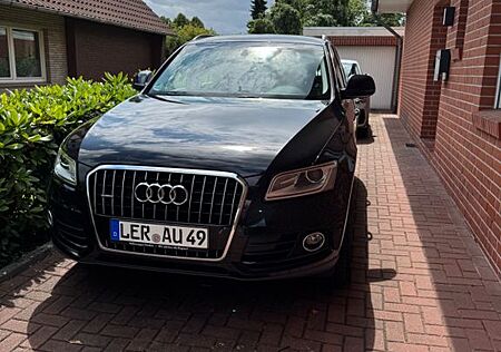 Audi Q5 2.0 TFSI quattro | 132 kW | 6-Gang | AHK