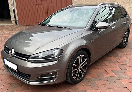VW Golf Volkswagen 7 Variant - 2.0 TDI DSG LOUNGE - AHK DCC