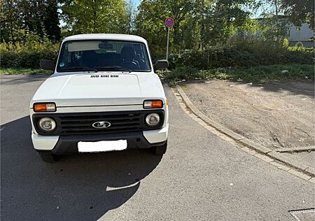 Lada Urban 4x4 4x4