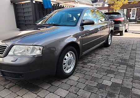 Audi A6 2.4 multitronic -