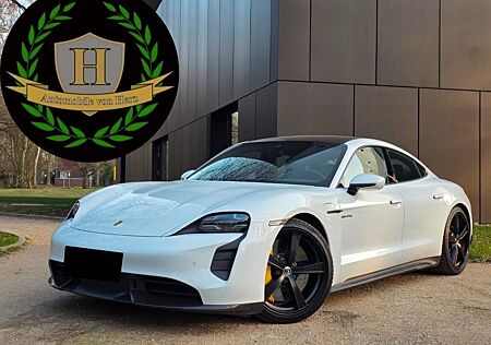 Porsche Taycan Turbo S Carbon Bose Chrono
