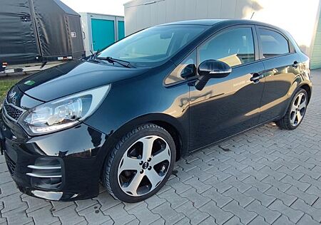 Kia Rio 1.2 TÜV 04/27