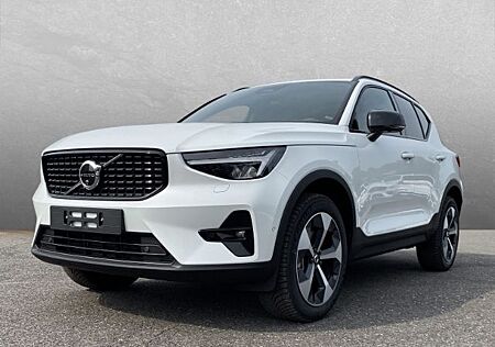 Volvo XC 40 XC40 B3 Benzin MHEV Plus Dark PANO 360°ACC