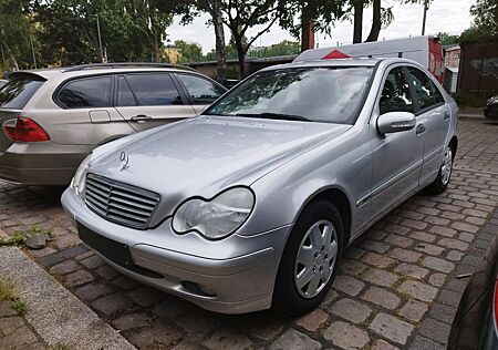 Mercedes-Benz C 180 Kompressor CLASSIC TÜV 07/2026