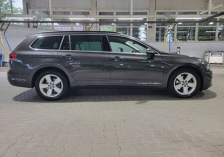 VW Passat Variant Volkswagen 1.5 TSI OPF DSG Business Vari...