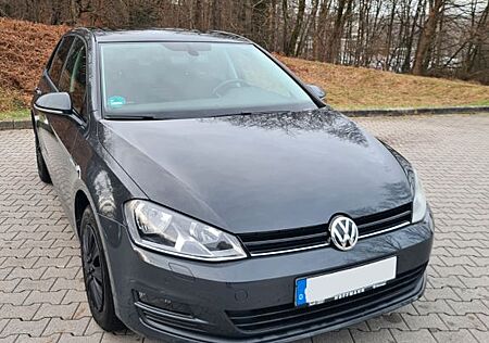 VW Golf Volkswagen 1.4 TSI 90kW BMT CUP + Pano + Scheckheft