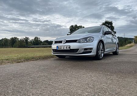 VW Golf Volkswagen 1.6 TDI BMT Comfortline Variant *AHK*ALU