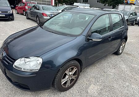 VW Golf Volkswagen V Lim. Trendline