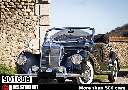 Mercedes-Benz 220 A W187 Cabriolet