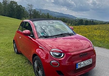 Fiat 500E (RED) Cabrio 42 kWh (RED)