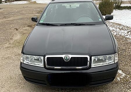 Skoda Octavia Combi 2.0 FSI 4x4 Ambiente Ambiente