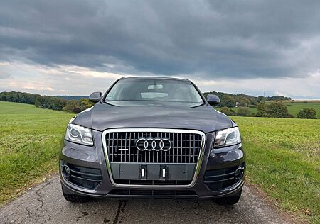 Audi Q5 2.0 TFSI S tronic quattro -