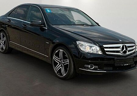 Mercedes-Benz C 180 CGI BlueEFFICIENCY -