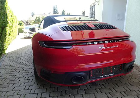 Porsche 992 S Cabrio/450 PS/original 13.000 km/DEUTSCH !