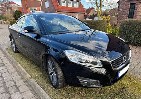 Volvo C70 D5 Summum (Vollausstattung, 5 Zylinder)