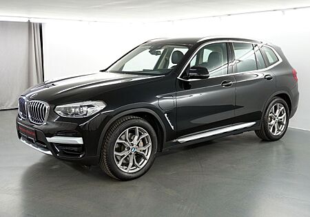 BMW X3 xDrive 30 e xLine AHK LED ACC Sportsitze