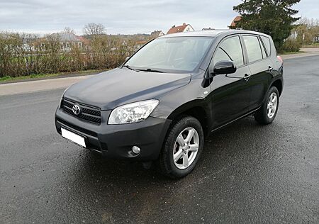 Toyota RAV 4 2.0-l-VVT-i 4x4 Automatik