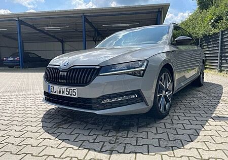 Skoda Superb Combi Sportline 4x4 Facelift