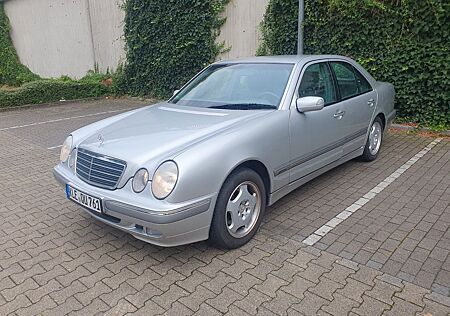 Mercedes-Benz E 200 KOMPRESSOR ELEGANCE Elegance