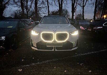 BMW X3 M50 xDrive Pano StdHz. AHK H&K HUD 360°Kamera