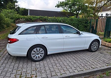 Mercedes-Benz C 220 d 4MATIC T Autom. -