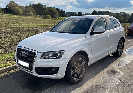 Audi Q5 2.0 TFSI S tronic quattro -