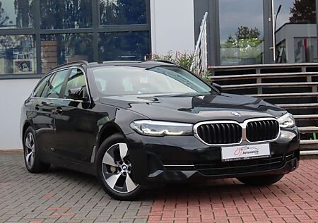 BMW 530i xDrive Touring Autom. Leder Head-Up Navi