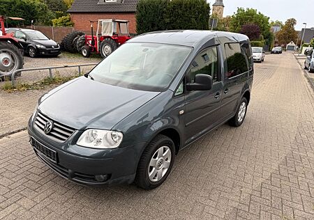VW Caddy Volkswagen Life Team