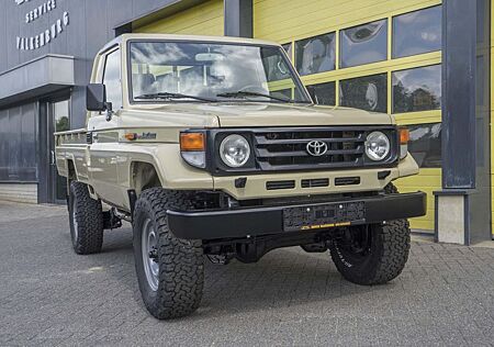 Toyota Land Cruiser gebraucht kaufen Toyota Land Cruiser HZJ 79 4.2 Diesel NIEUWSTAAT!