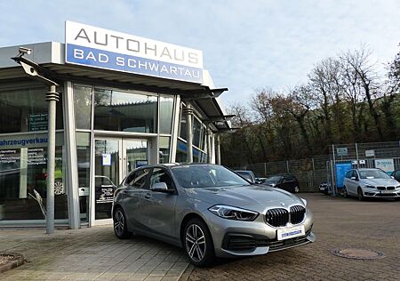 BMW 118i Aut. "Advantage", Navigation, 17" Alu, LED