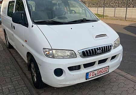 Hyundai H-1