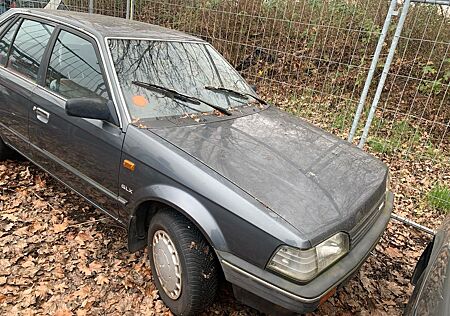 Mazda 323