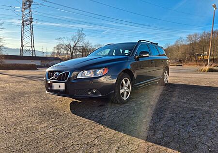 Volvo V70 Momentum