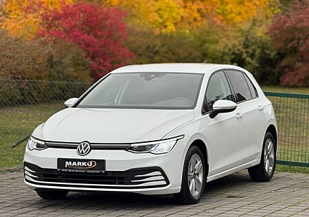 VW Golf gebraucht kaufen VW Golf Volkswagen VIII Lim. 2.0 TDI Life LED-Scheinwerfer