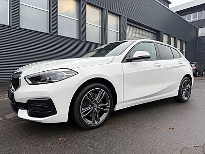 BMW 118 d Sport Line 1 Hand LED Navi Prof 17 Zoll