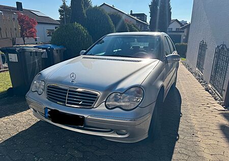 Mercedes-Benz C 220 CDI AVANTGARDE nur 55.600km