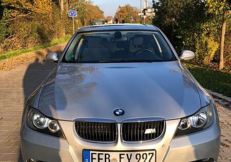 BMW 318i -